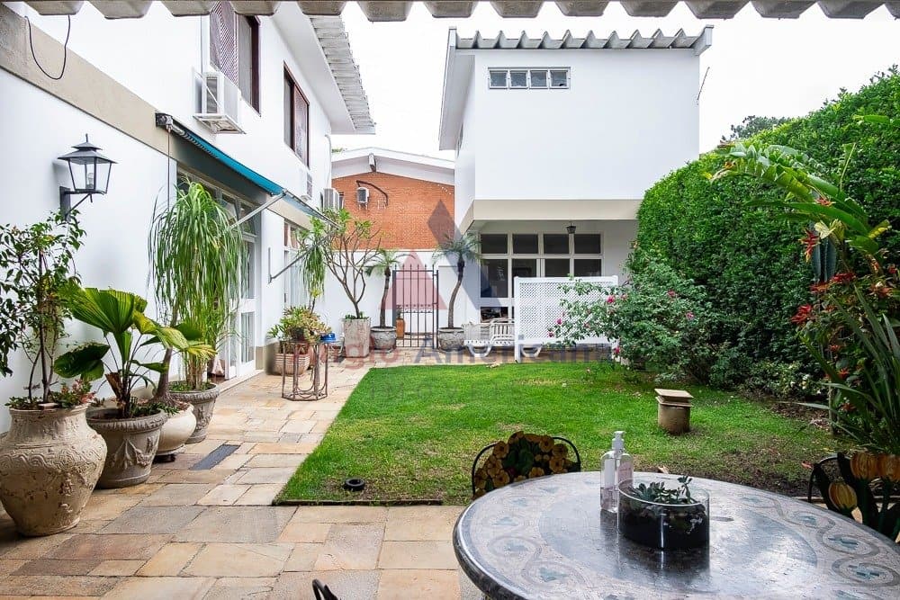 Casa em Alto de Pinheiros