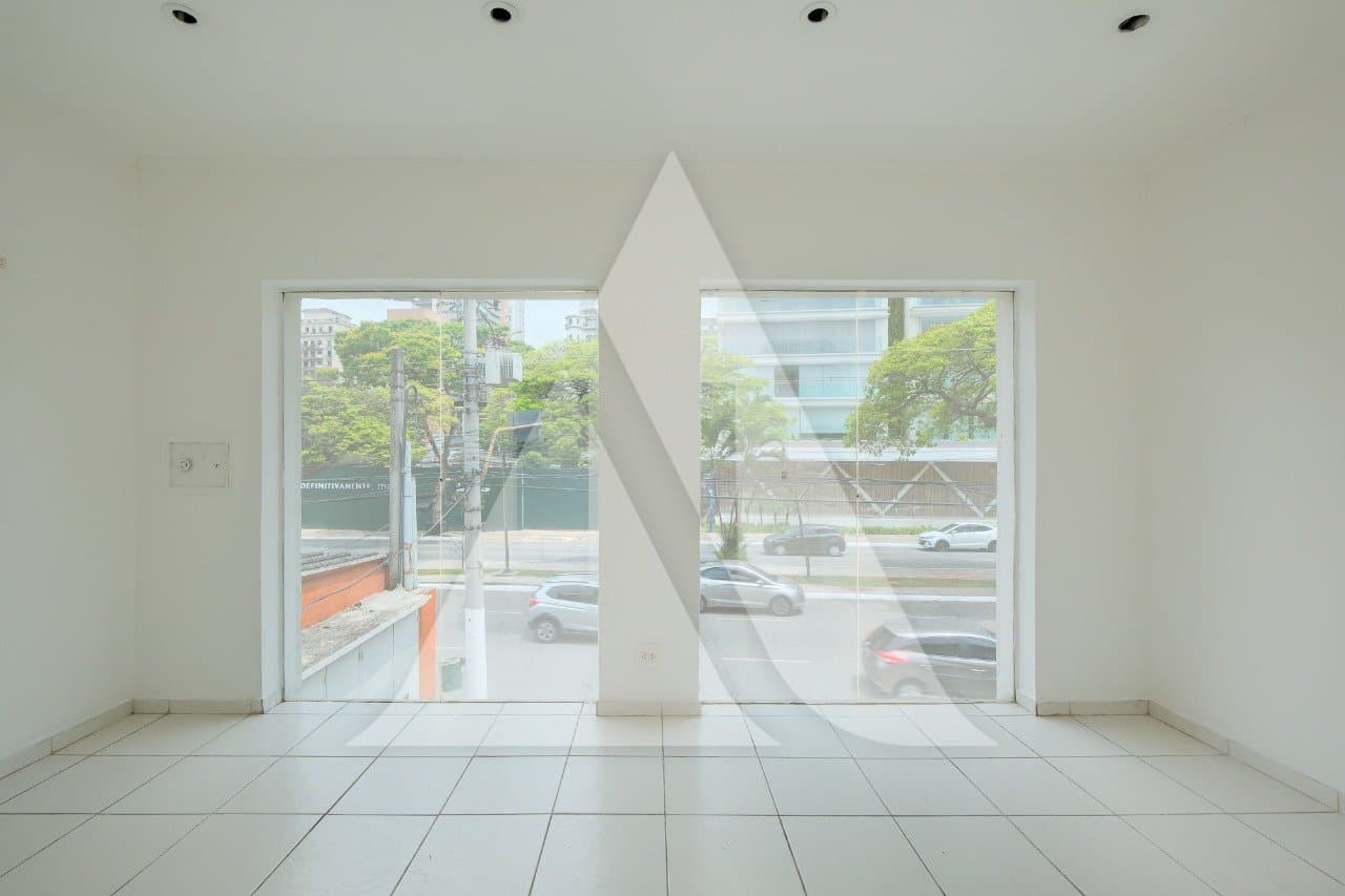 Casa comercial em Moema