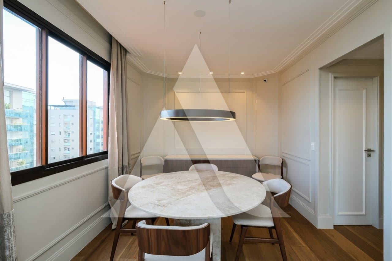 Apartamento em Itaim Bibi