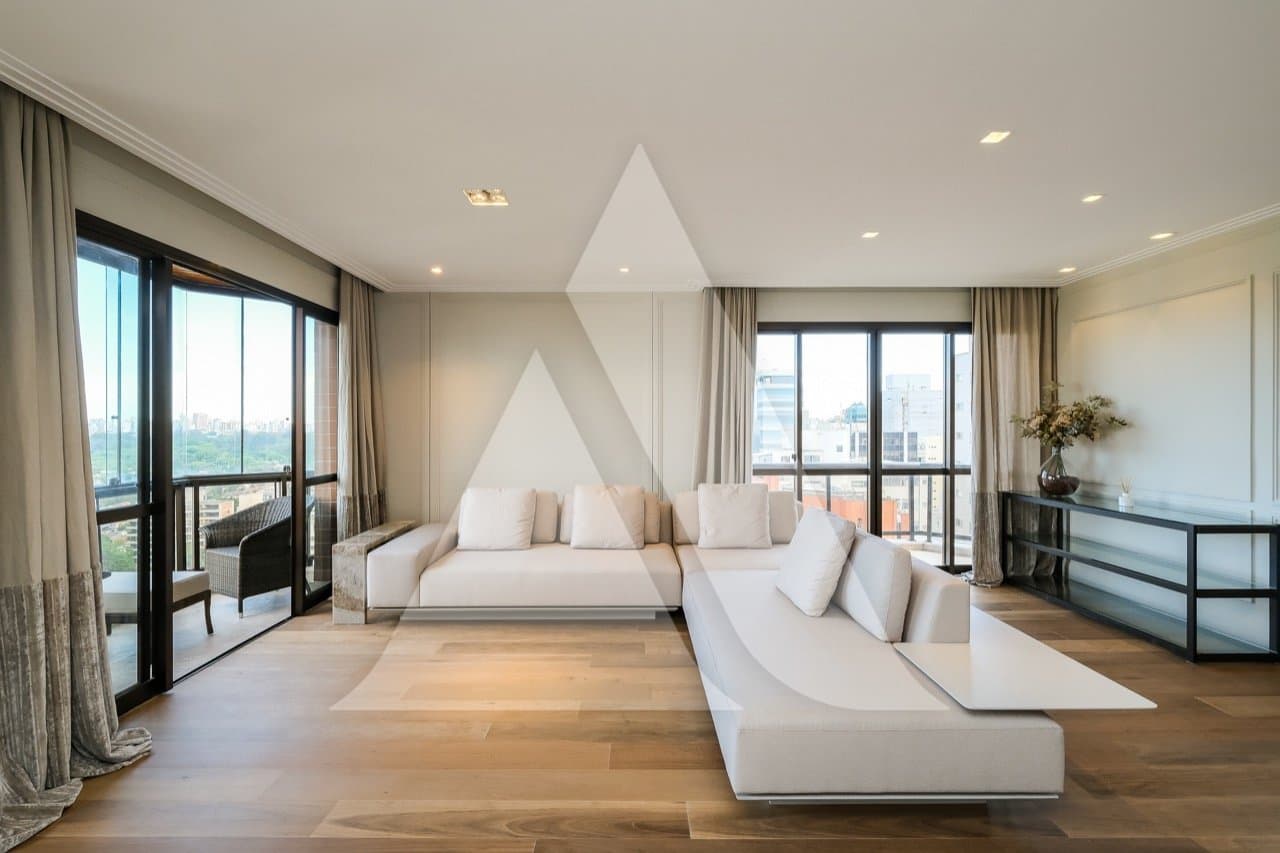 Apartamento em Itaim Bibi
