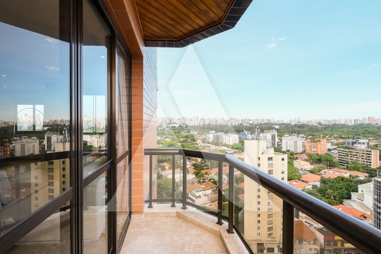 Apartamento em Itaim Bibi