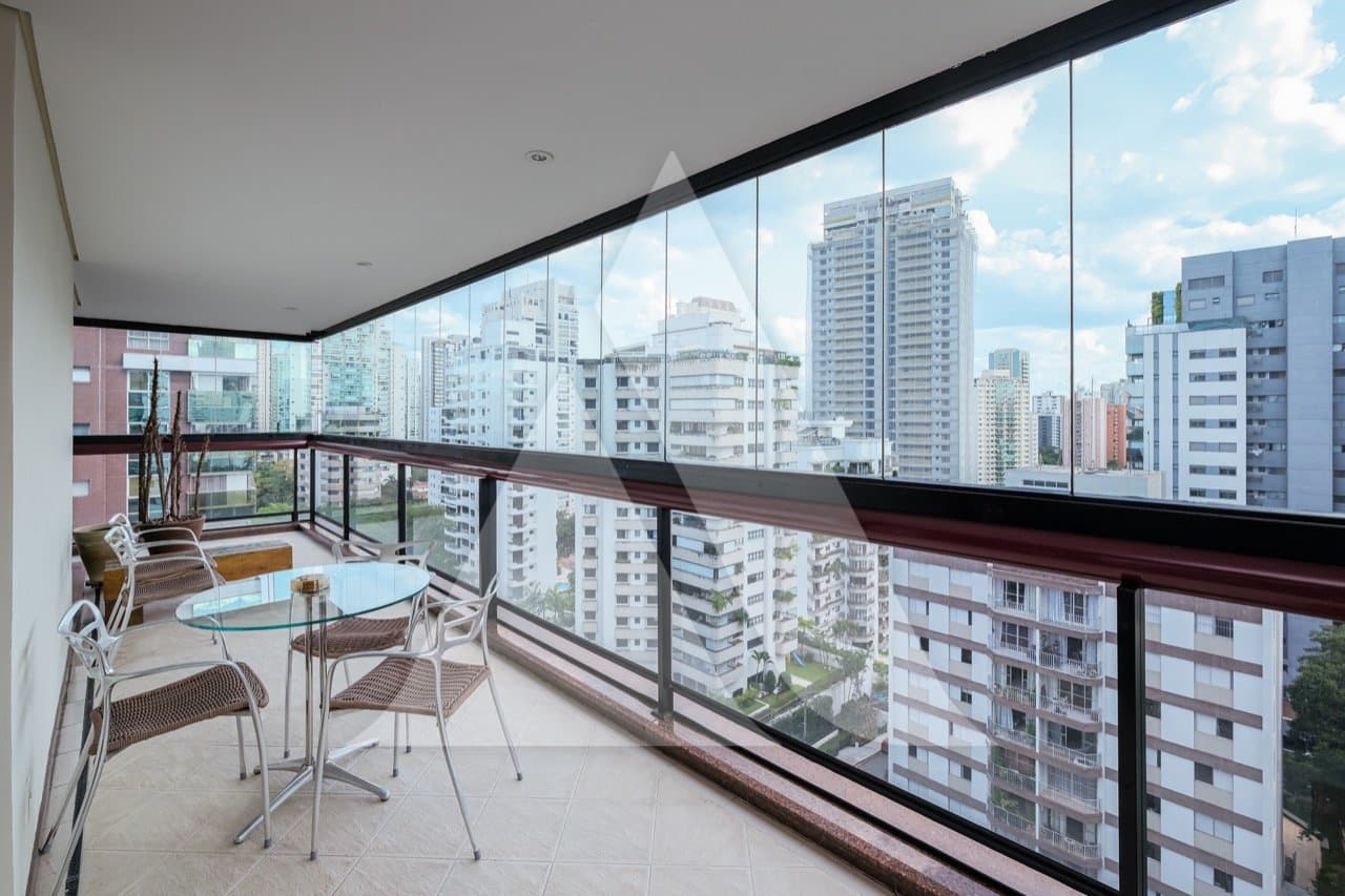Apartamento em Campo Belo