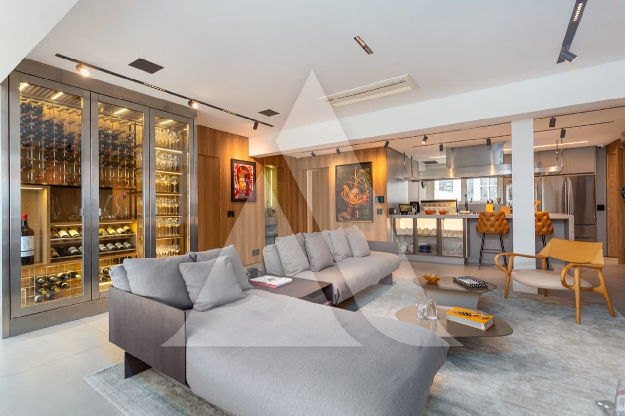 Apartamento em Itaim Bibi