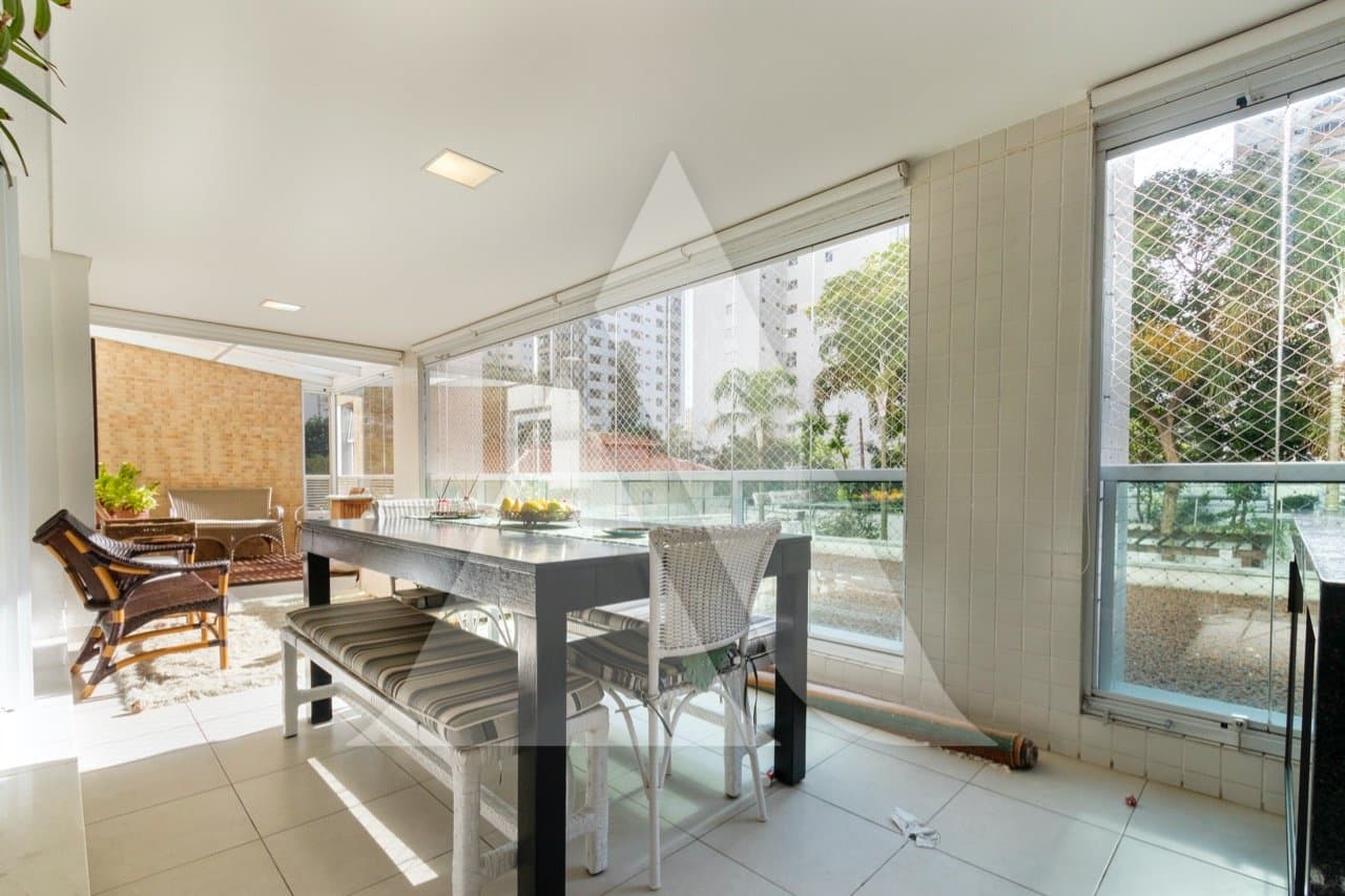 Apartamento em Campo Belo