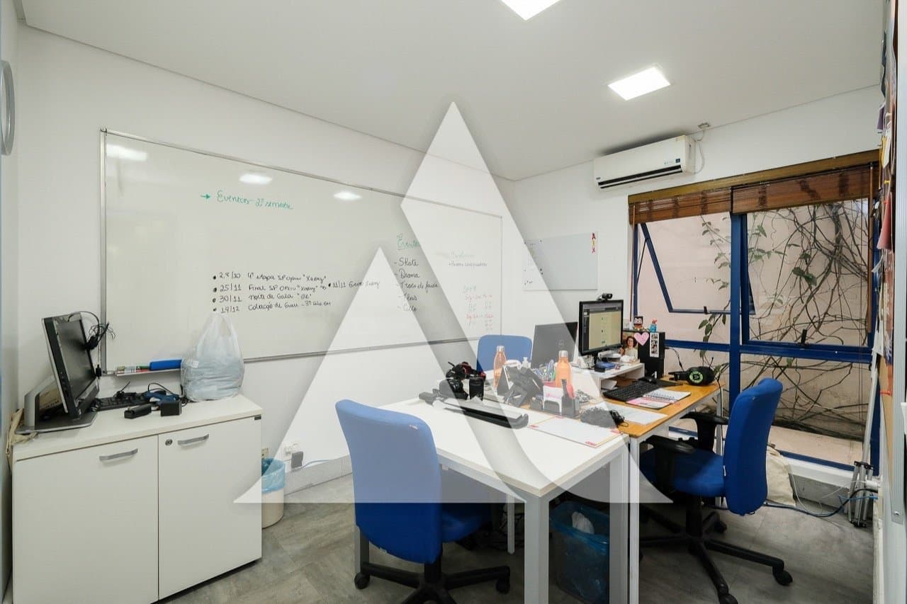 Casa comercial em Moema