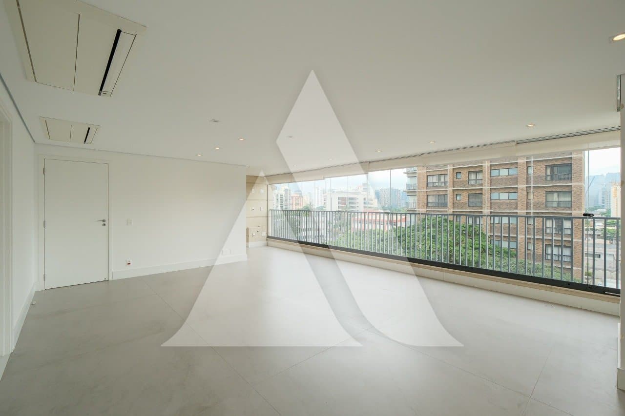 Apartamento em Itaim Bibi