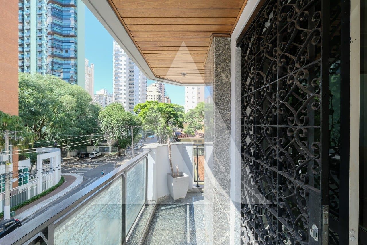 Apartamento em Moema