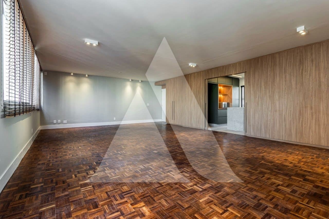 Apartamento em Itaim Bibi