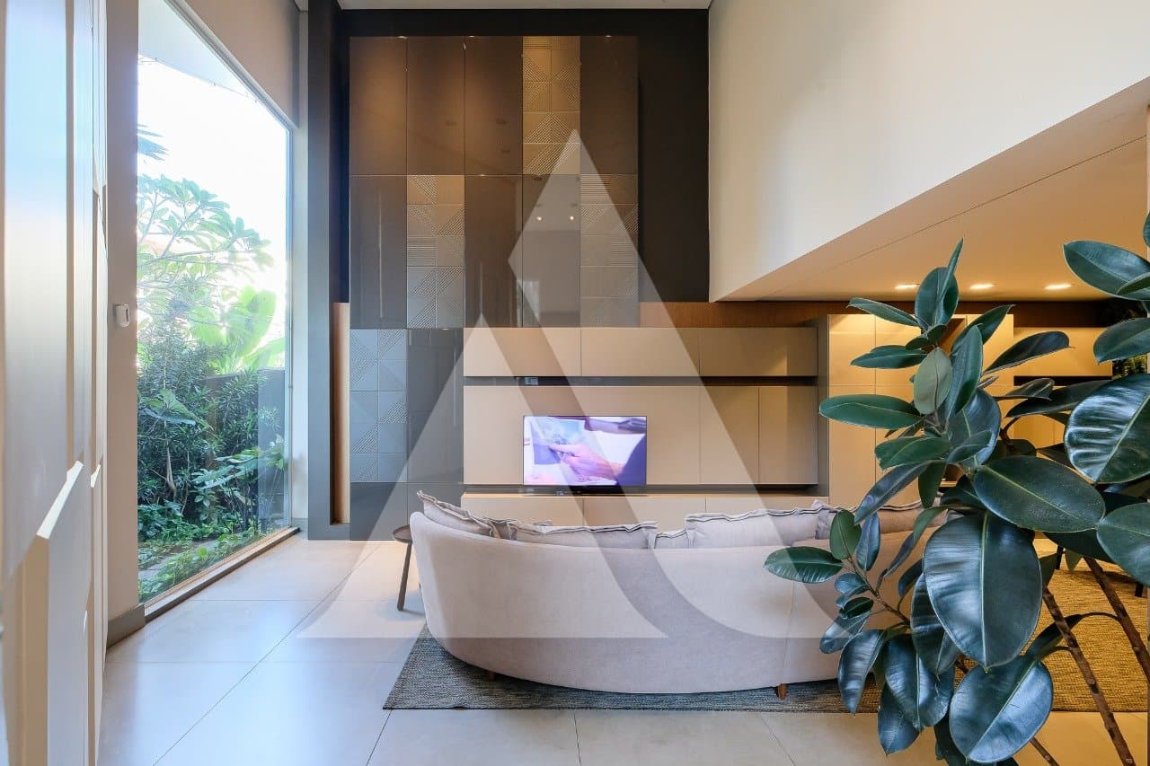 Casa comercial em Jardim Paulistano