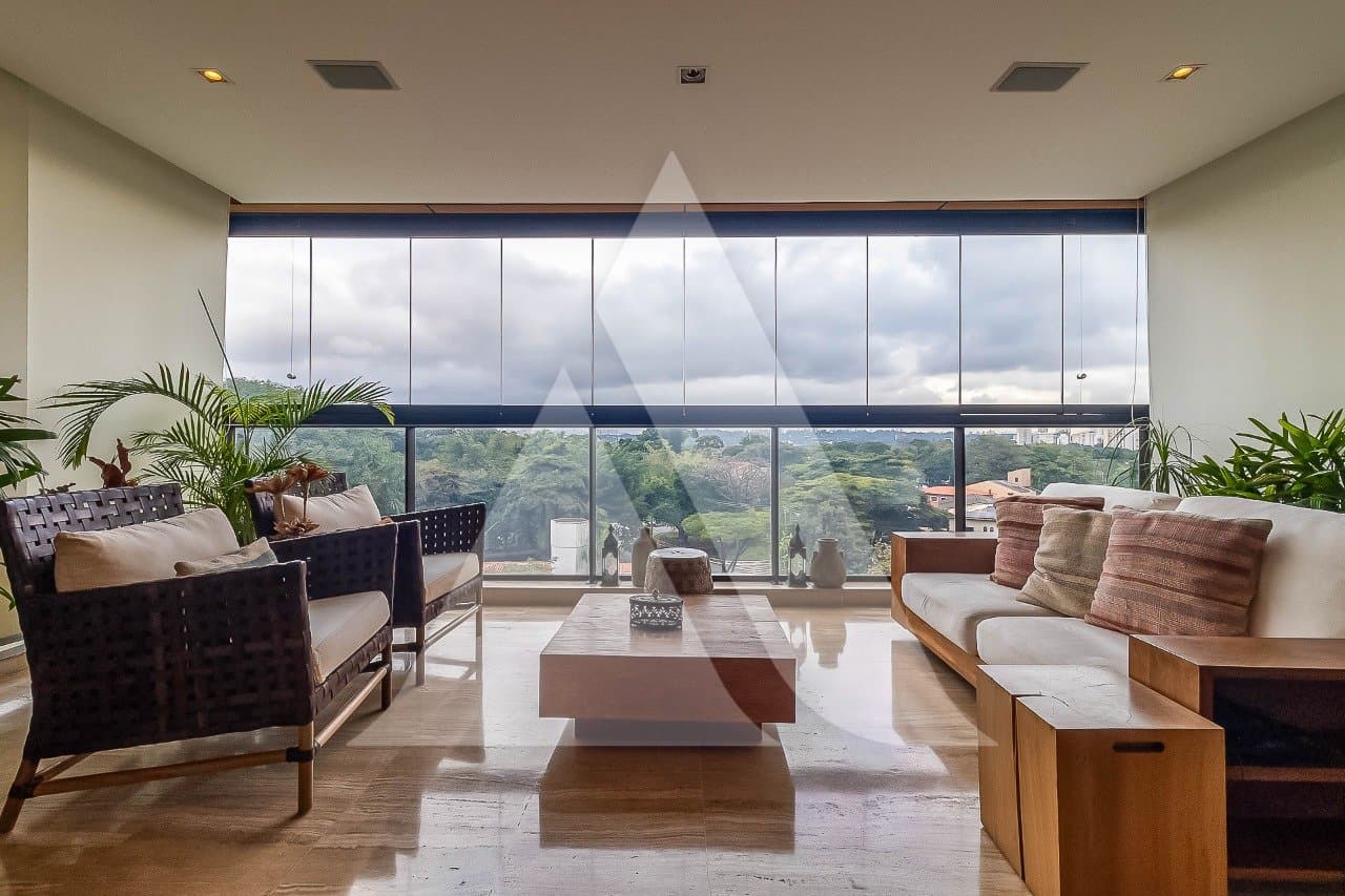 Apartamento em Alto de Pinheiros