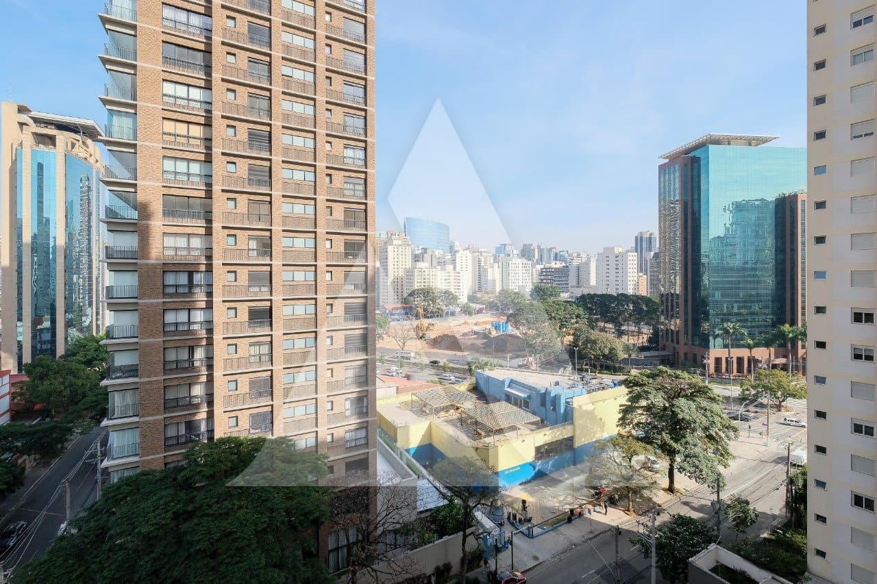 Apartamento em Itaim Bibi