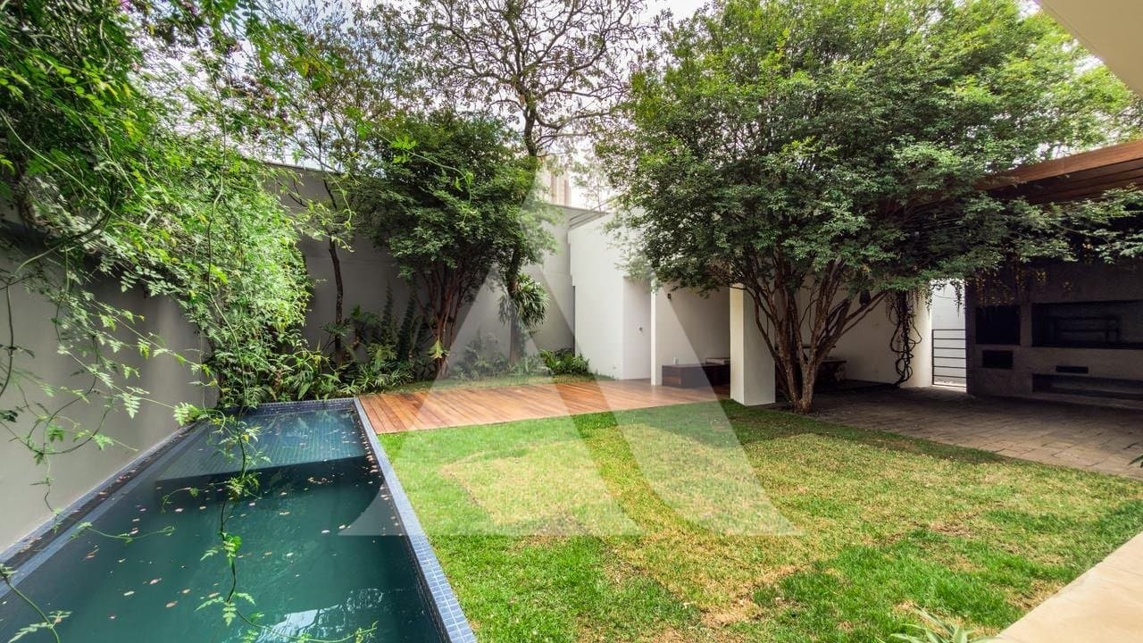 Casa em Alto de Pinheiros