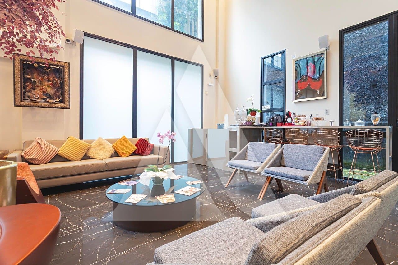 Prédio Comercial em Cidade Jardim