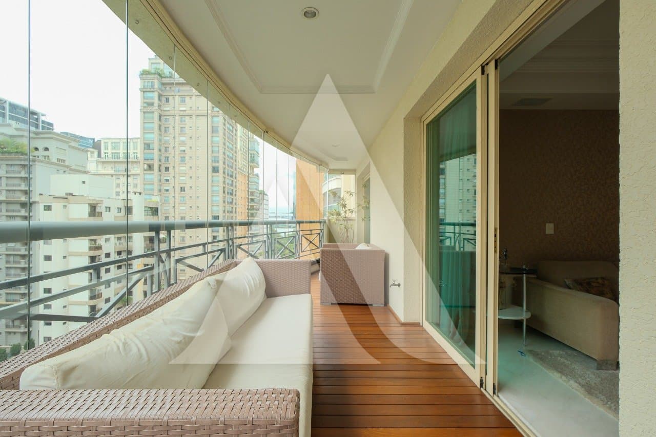 Apartamento em Itaim Bibi