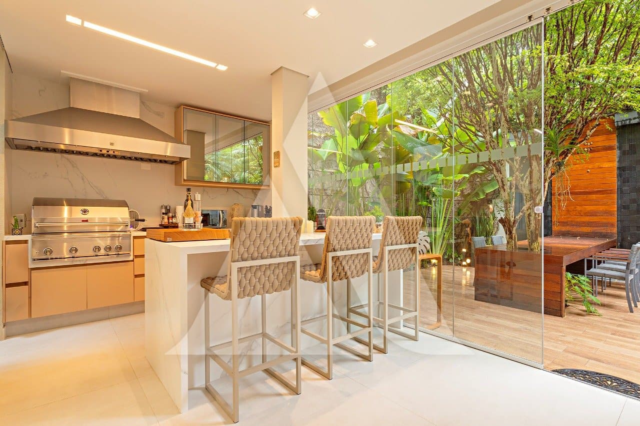 Casa em Condomínio em Jardim Luzitânia