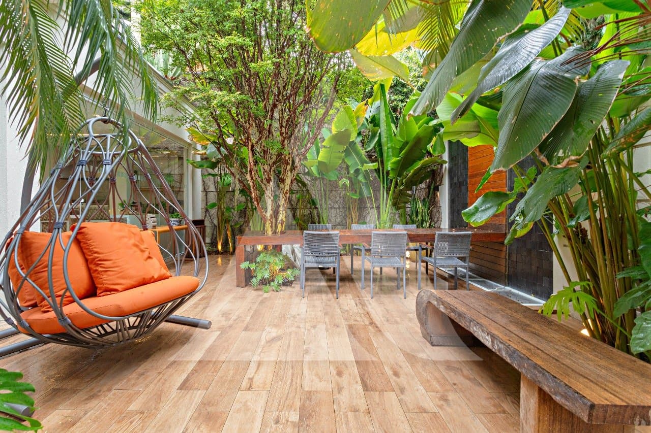 Casa em Condomínio em Jardim Luzitânia