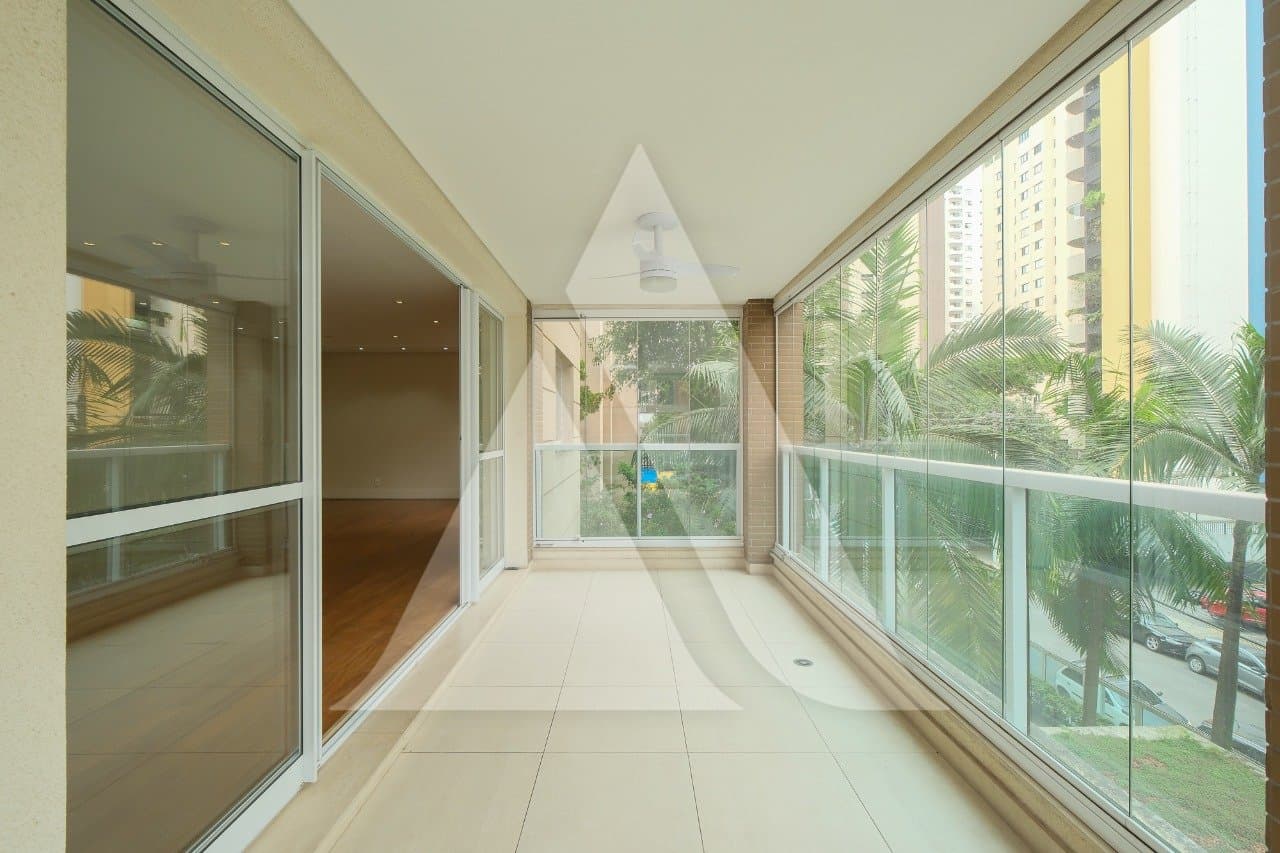 Apartamento em Moema
