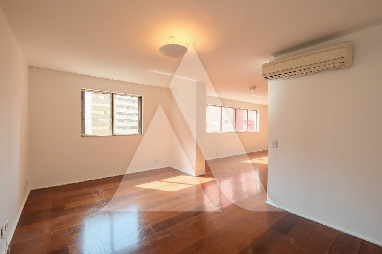Apartamento em Itaim