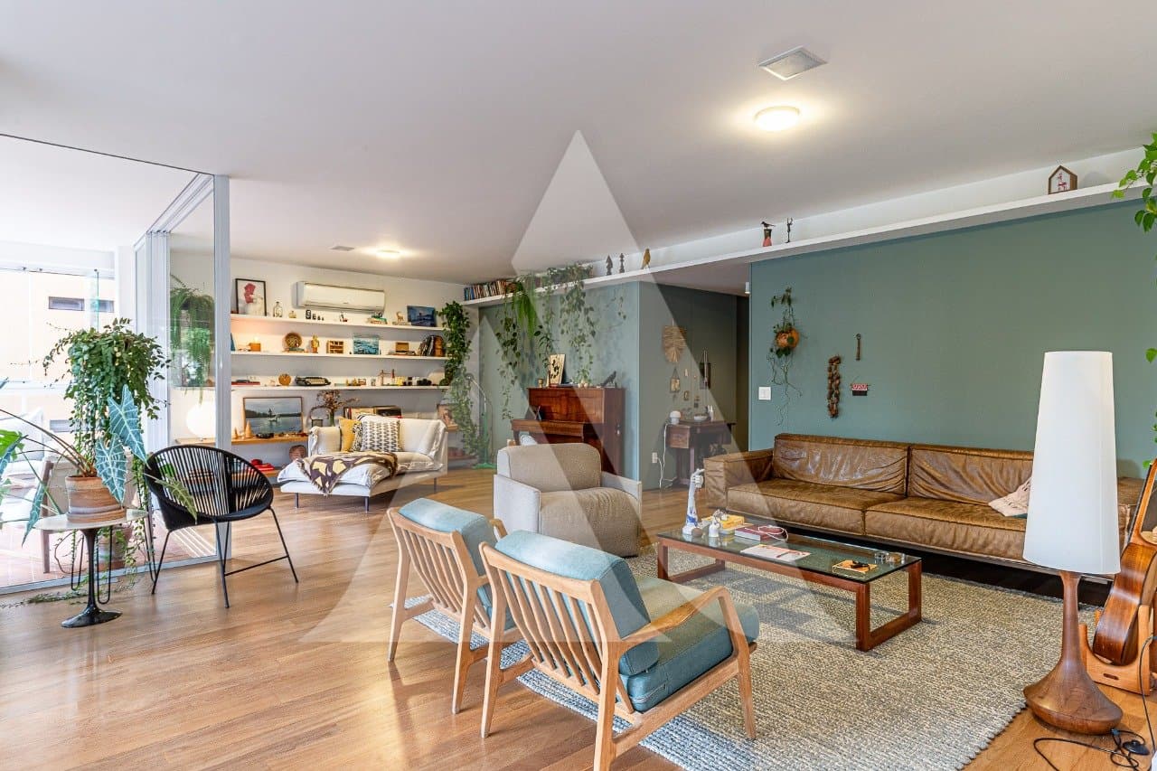 Apartamento em Alto de Pinheiros