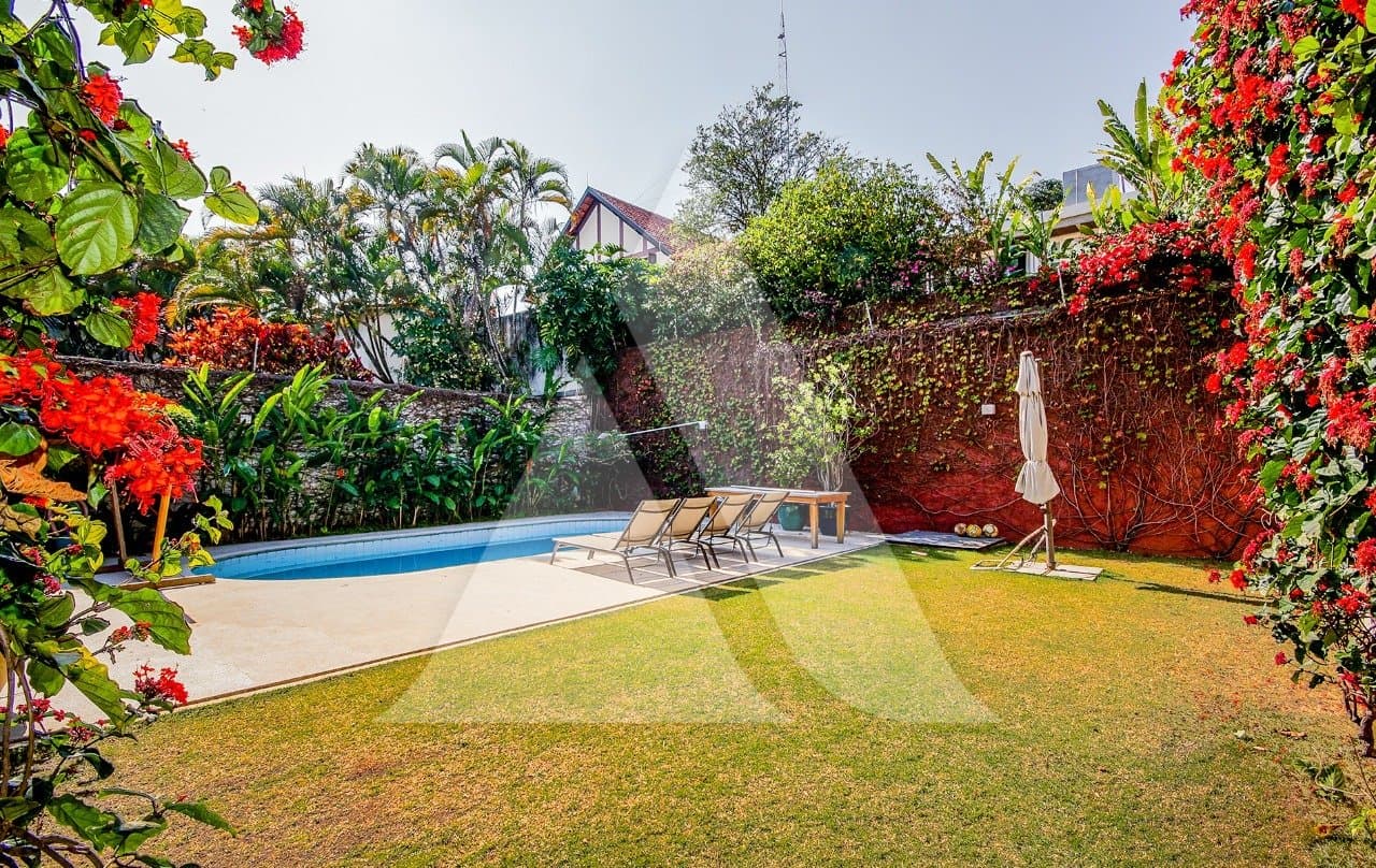 Casa em Alto de Pinheiros