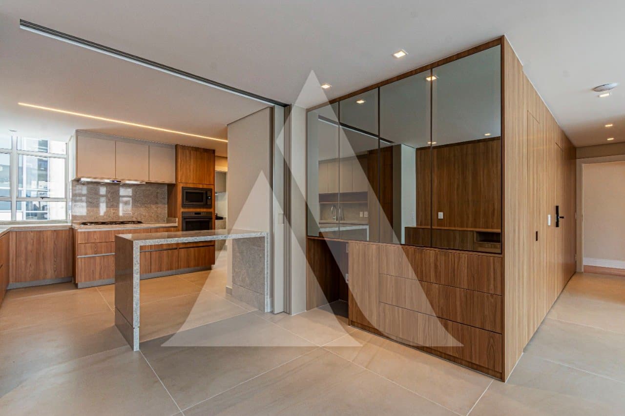 Apartamento em Itaim Bibi