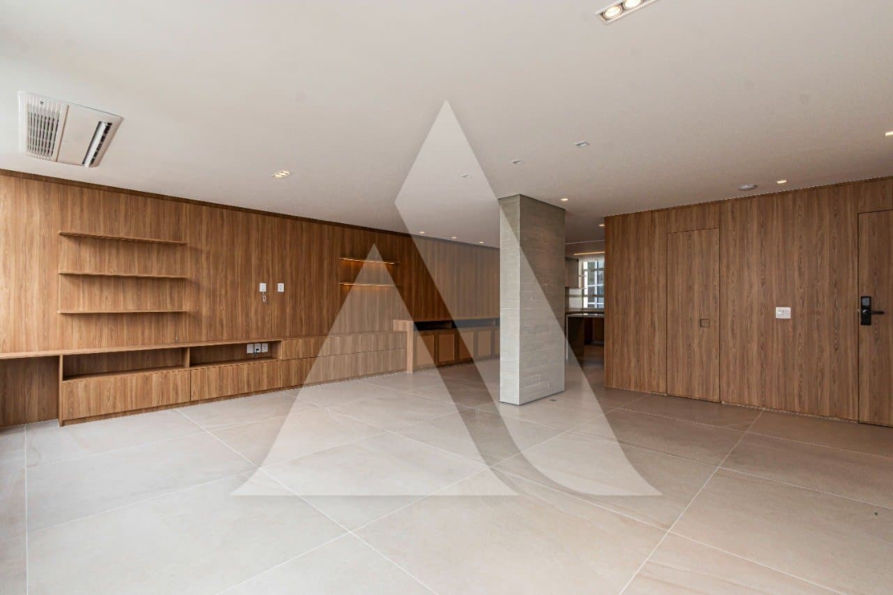 Apartamento em Itaim Bibi