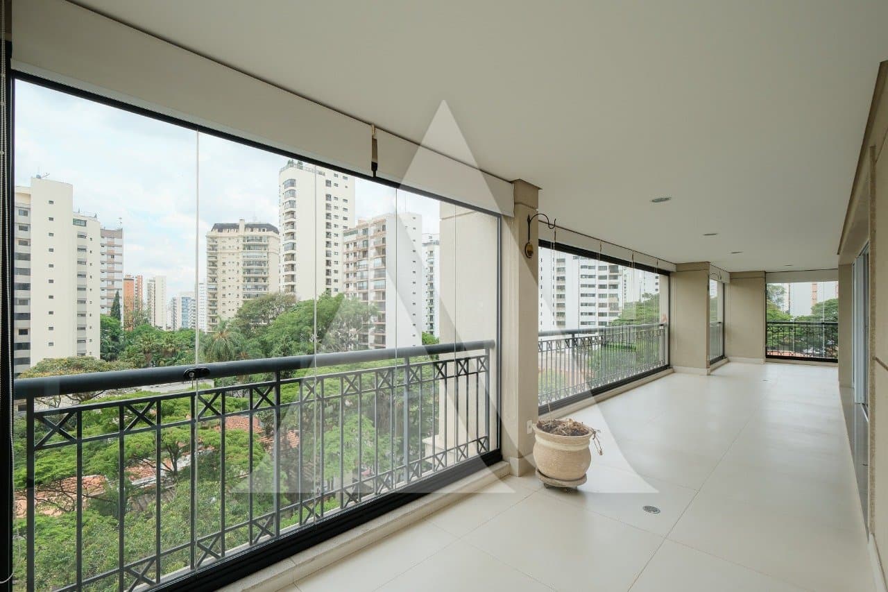 Apartamento em Campo Belo