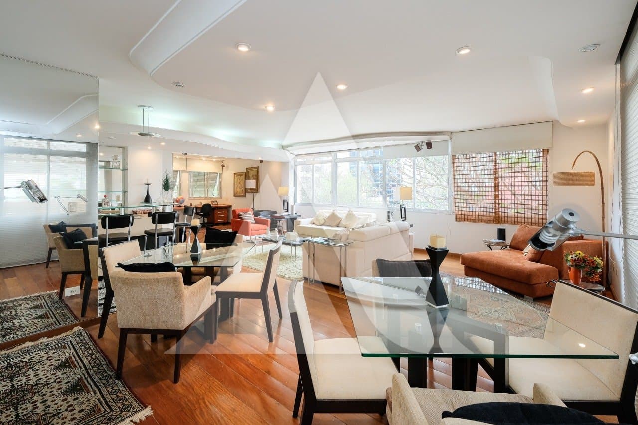 Apartamento em Itaim Bibi
