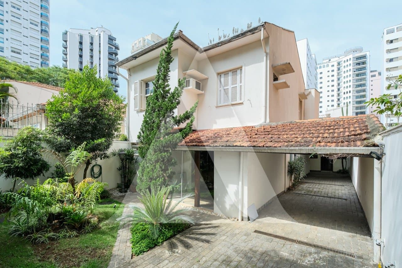 Casa comercial em Moema