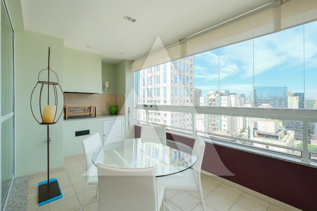 Apartamento em Itaim Bibi