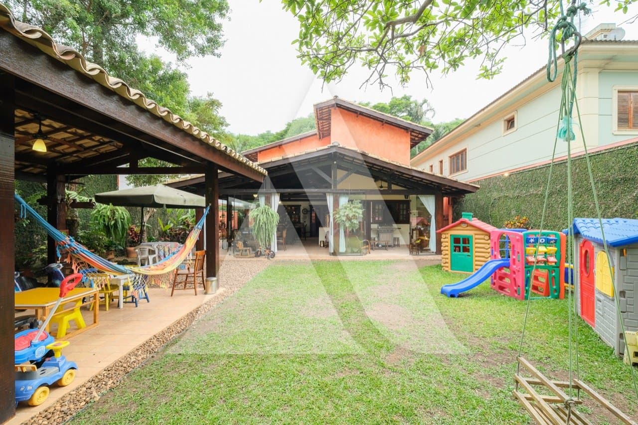 Casa em Alto de Pinheiros