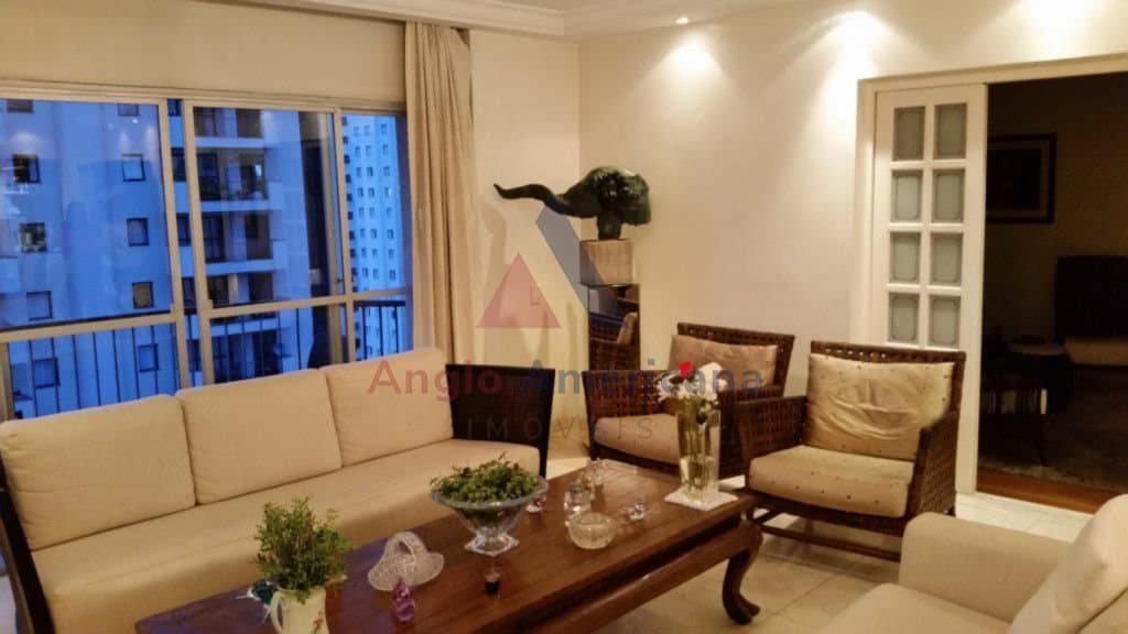 Apartamento em Moema