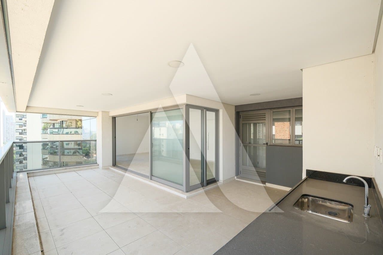 Apartamento em Campo Belo