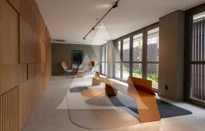 030_lobby.jpg