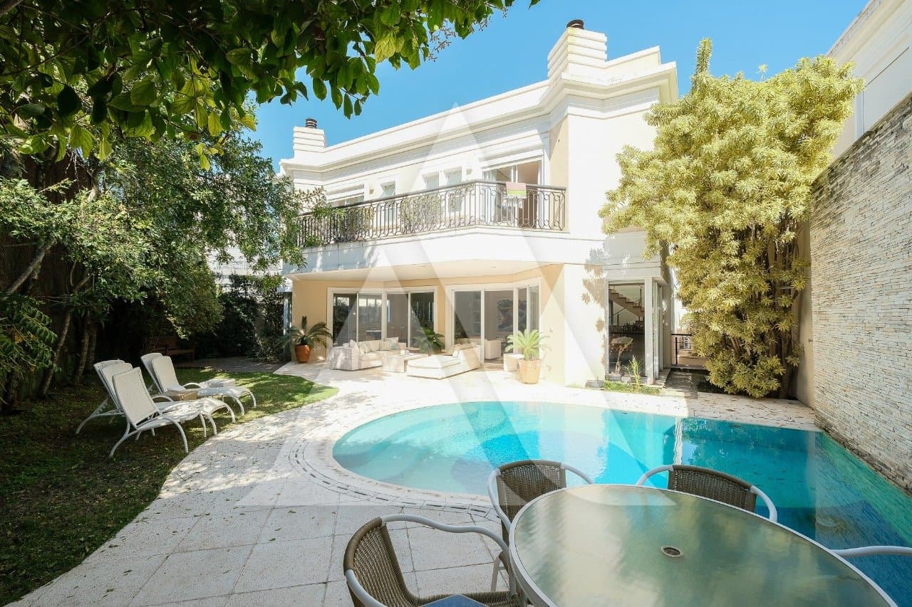 Casa em Condomínio em Cidade Jardim