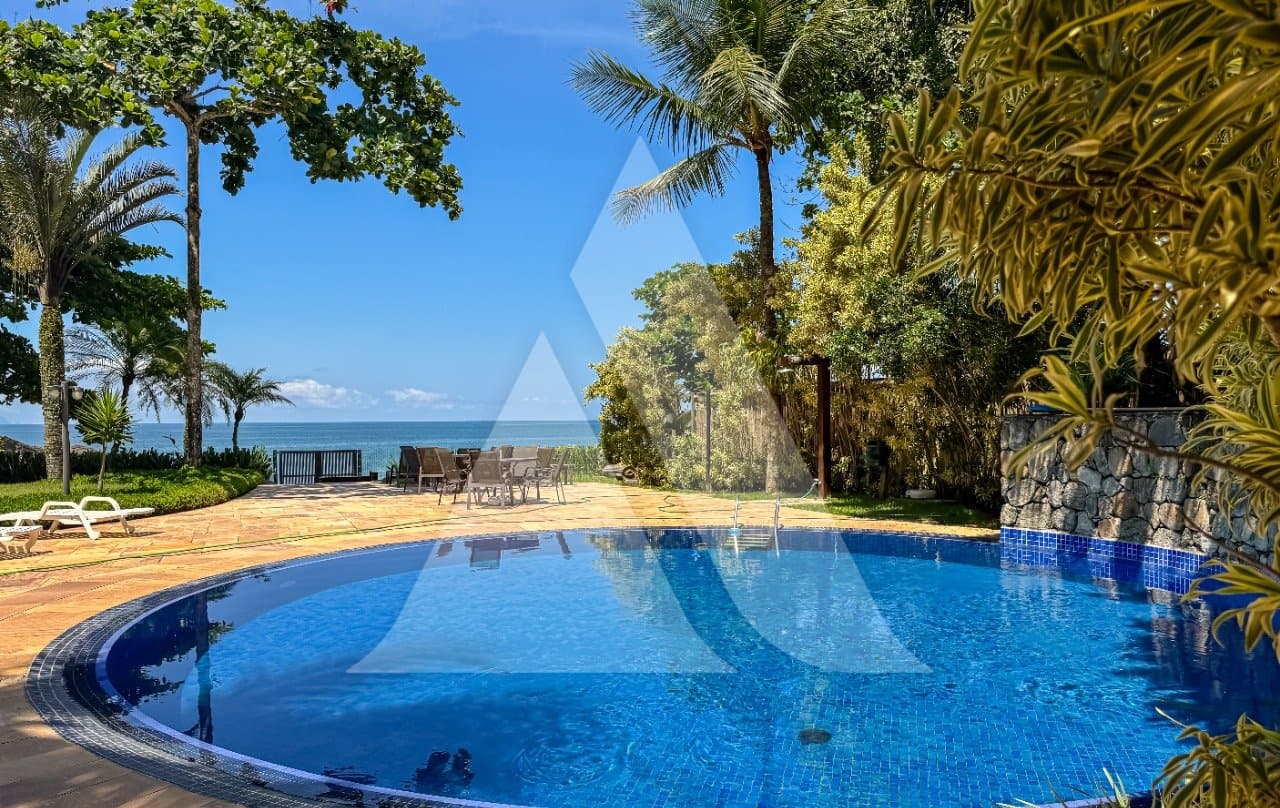 Casa em Camburizinho