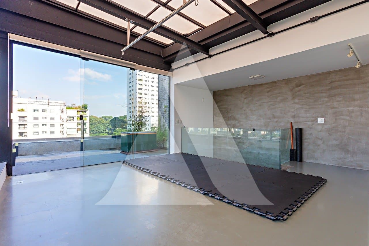 Cobertura em Alto de Pinheiros