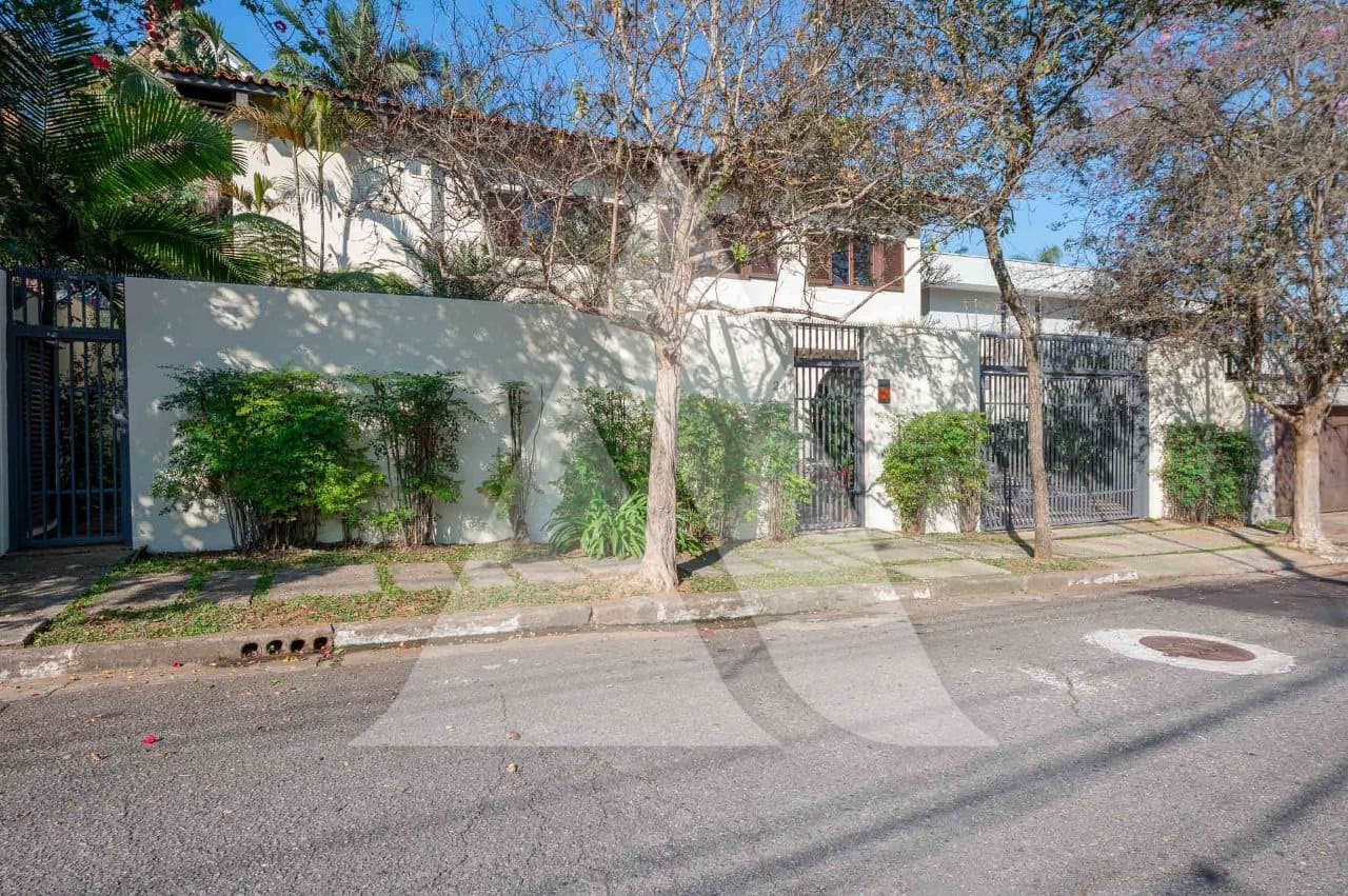 Casa em Alto de Pinheiros