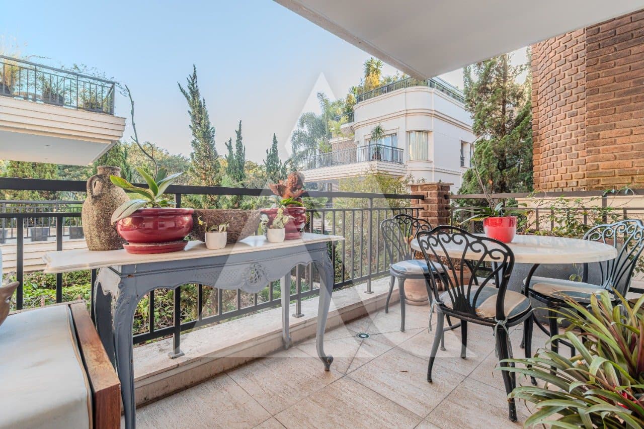 Apartamento em Alto de Pinheiros