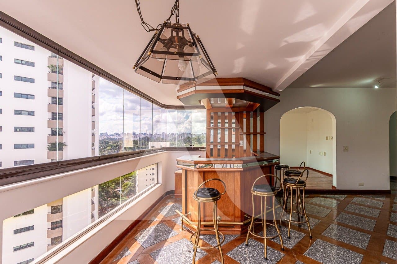 Apartamento em Moema