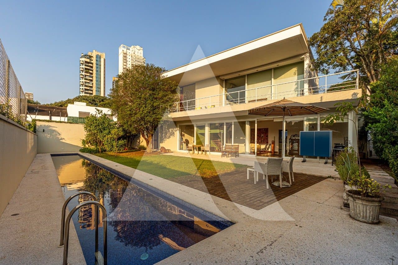 Casa em Alto de Pinheiros