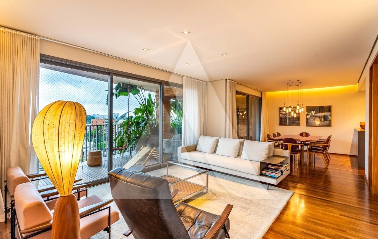Apartamento em Alto de Pinheiros
