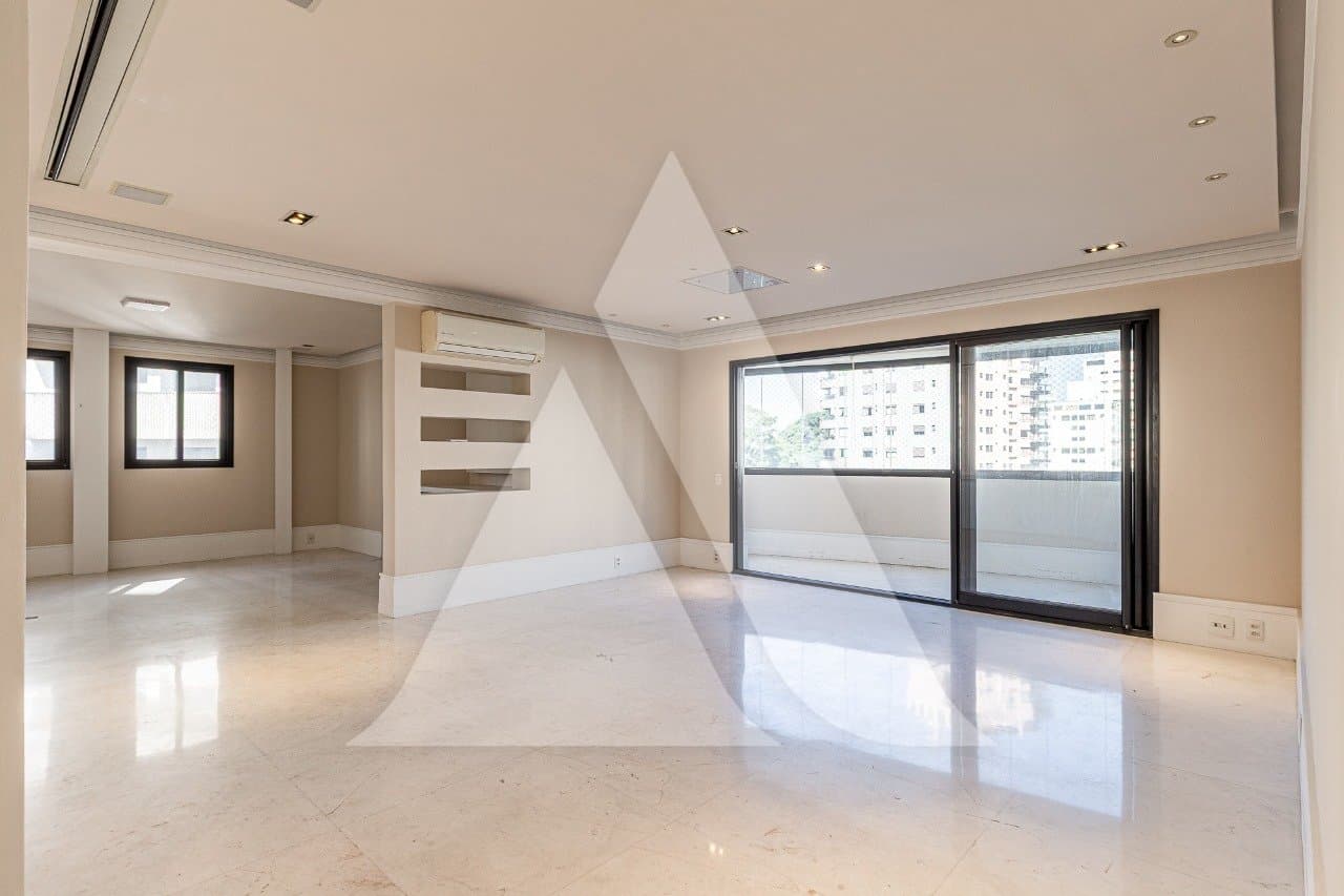 Apartamento em Moema