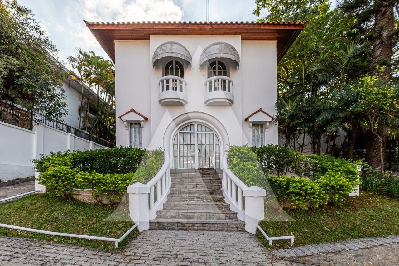 Casa comercial em Pacaembu