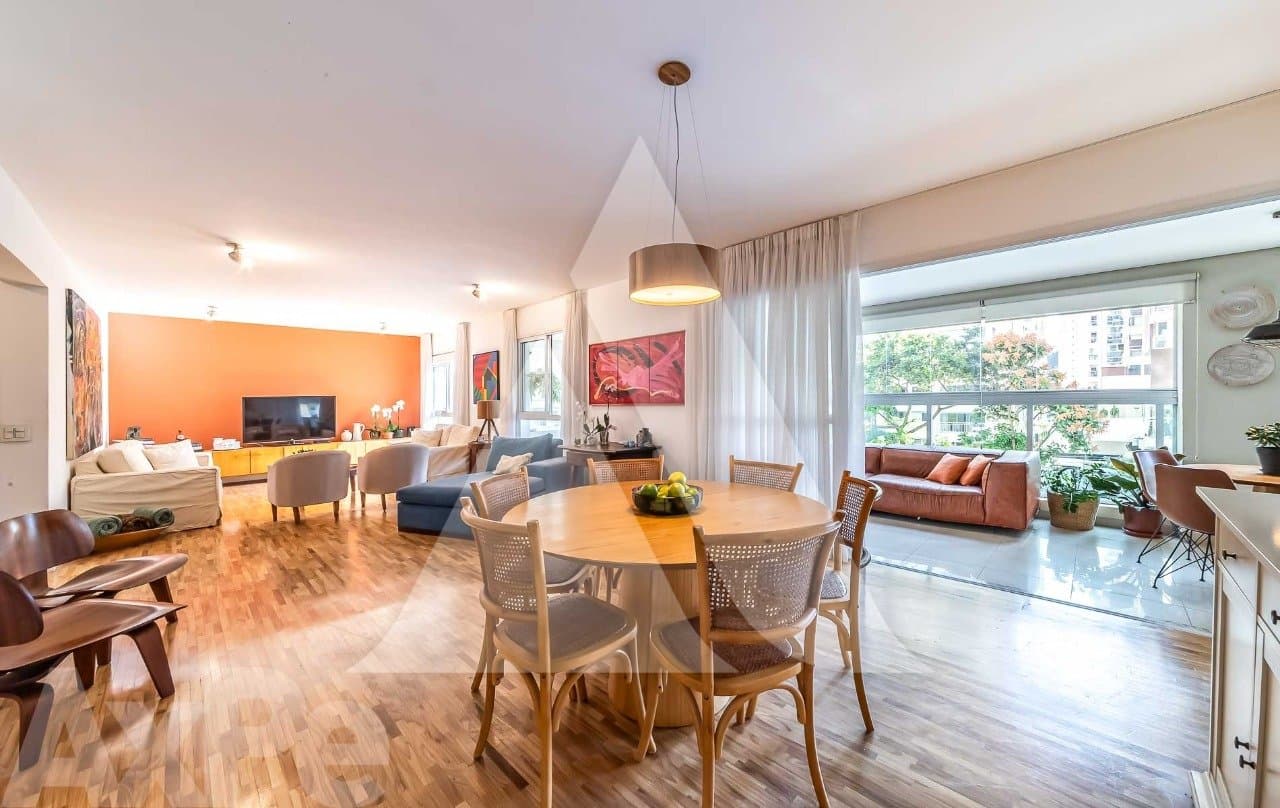 Apartamento em Vila Olímpia