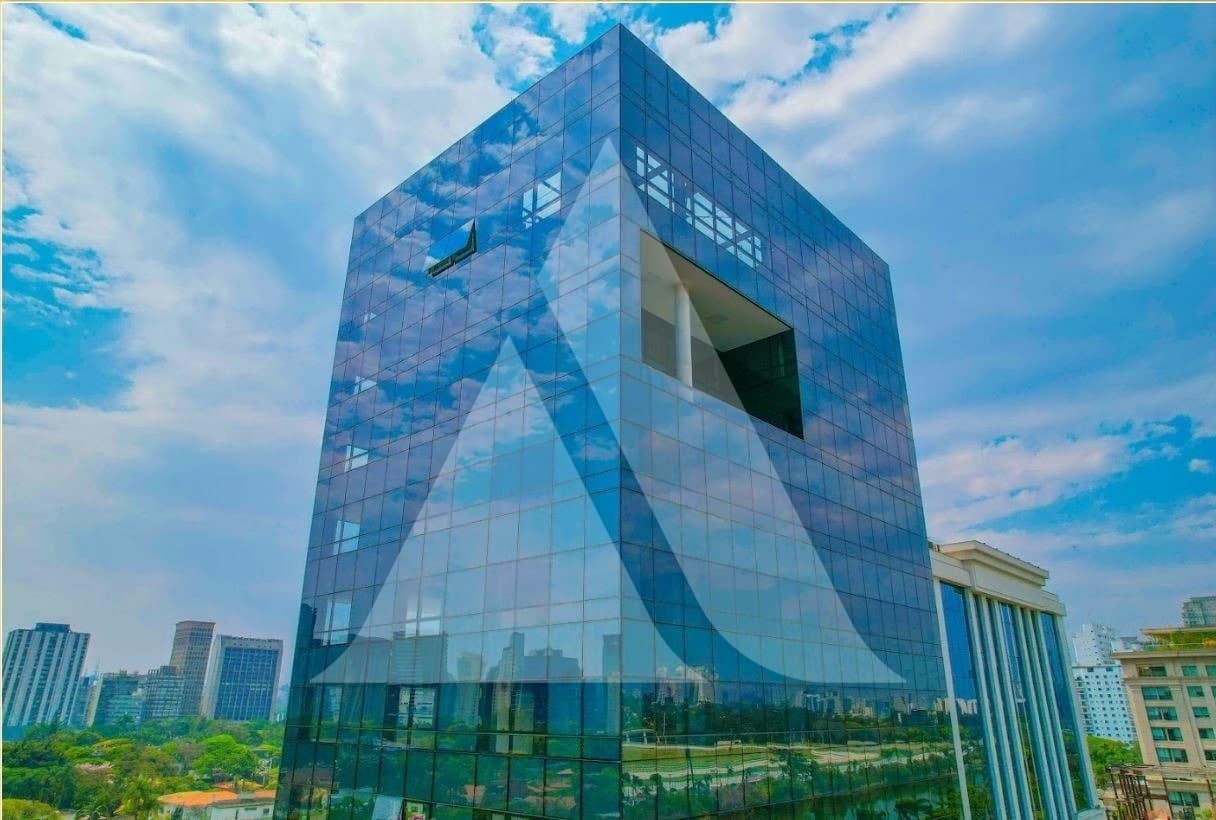 Prédio Comercial em Jardim Europa